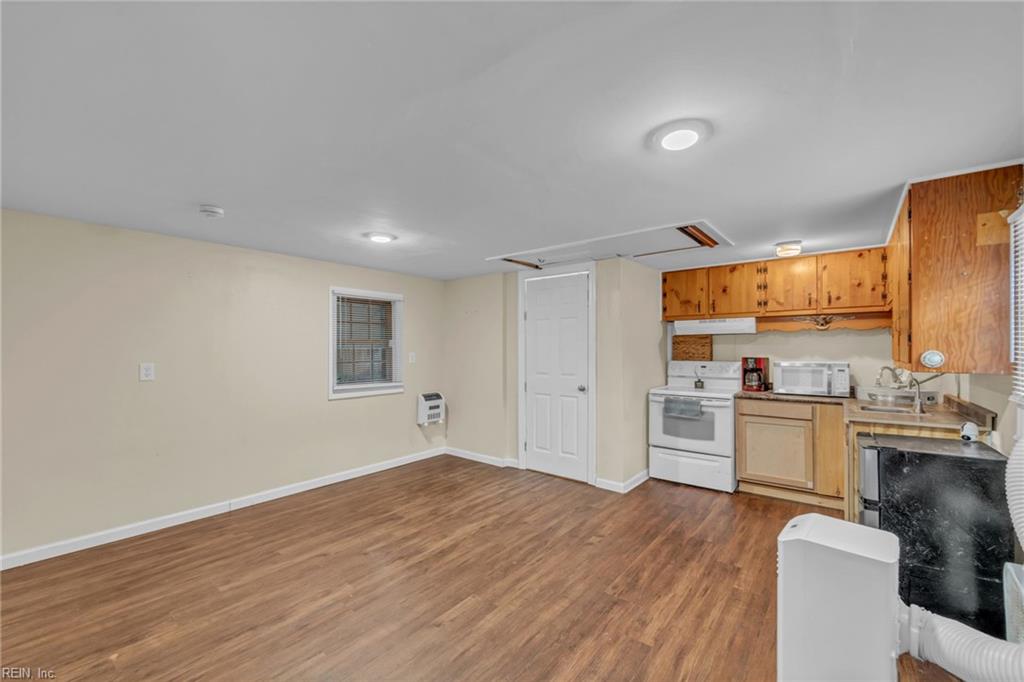 103 Decatur St Property Photo 24