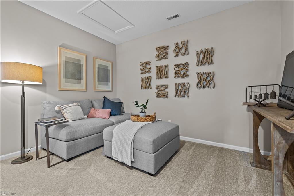 1307 Watermark Way Property Photo 9