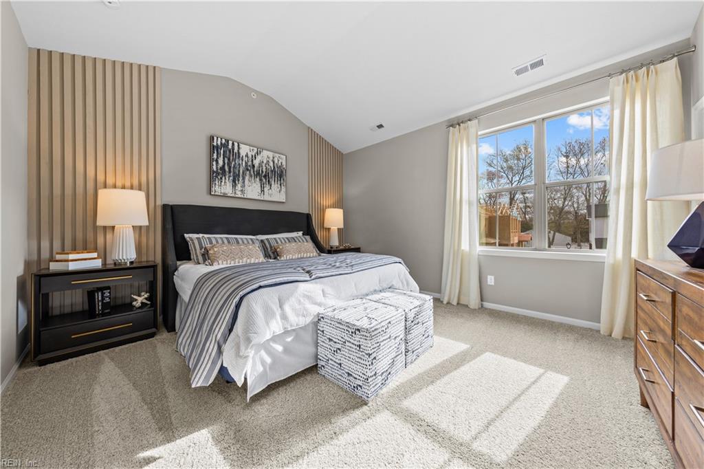 1311 Watermark Way Property Photo 13