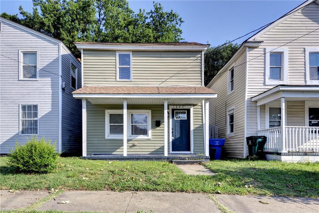 1247 29th St Property Photo 2