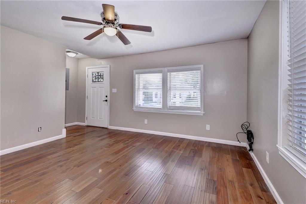 1247 29th St Property Photo 7