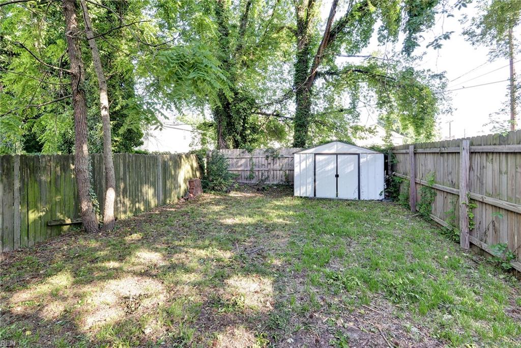 1247 29th St Property Photo 25