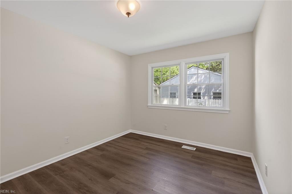 601 Musket Ct Property Photo 20