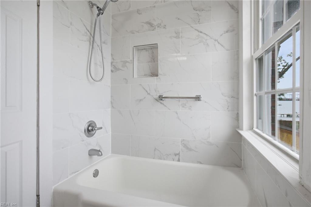 1200 N Fairwater Dr Property Photo 21