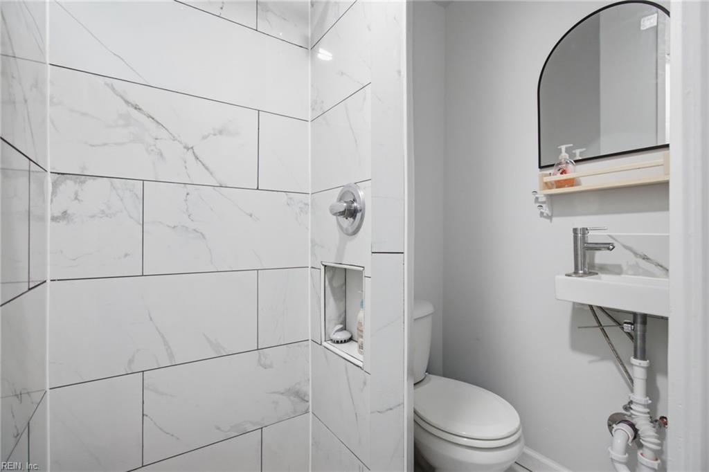 1200 N Fairwater Dr Property Photo 27