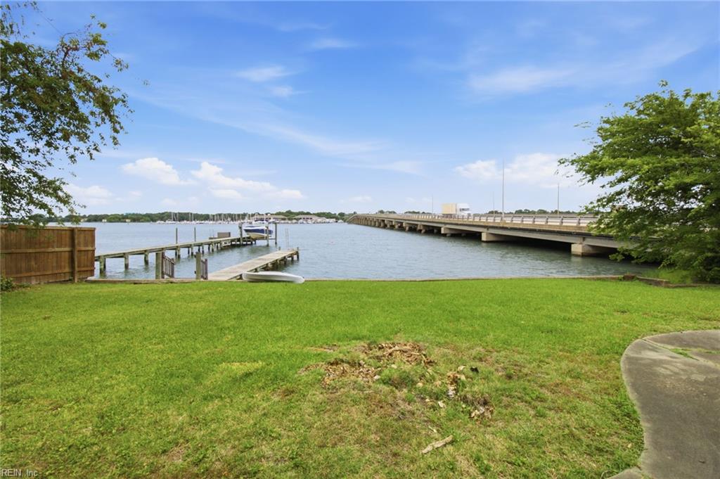 1200 N Fairwater Dr Property Photo 31