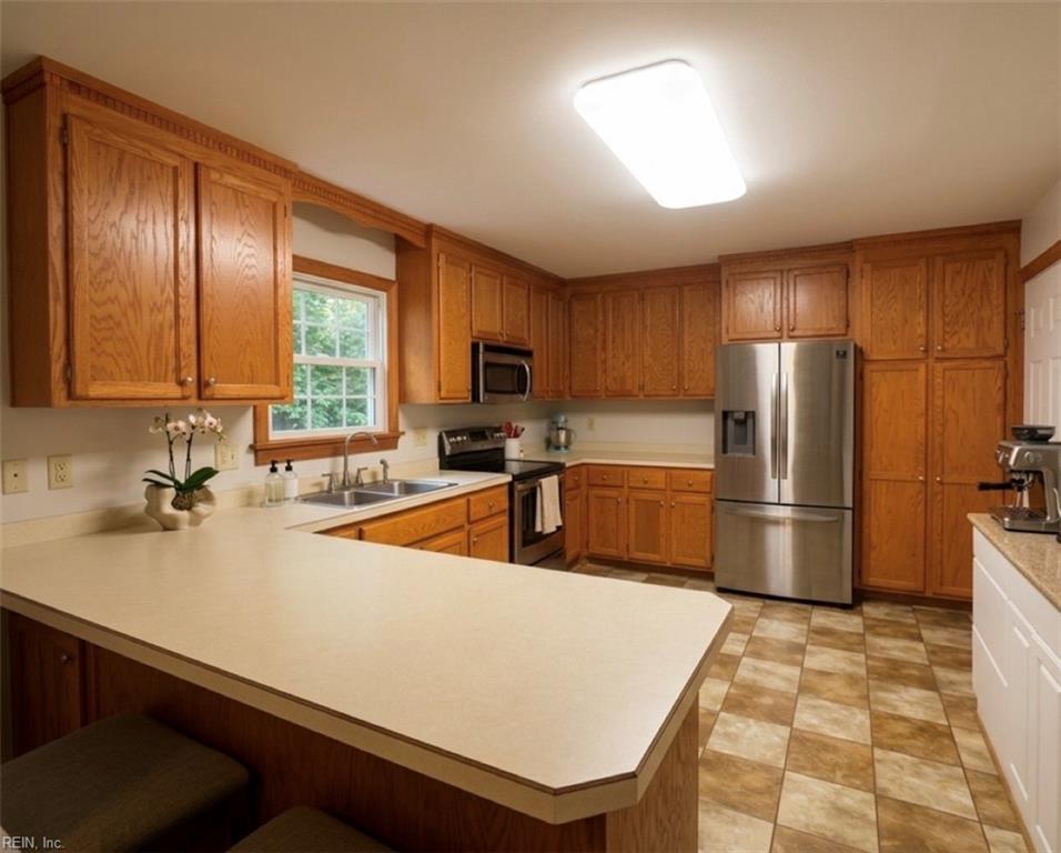 8811 Chipsin Path Property Photo 4
