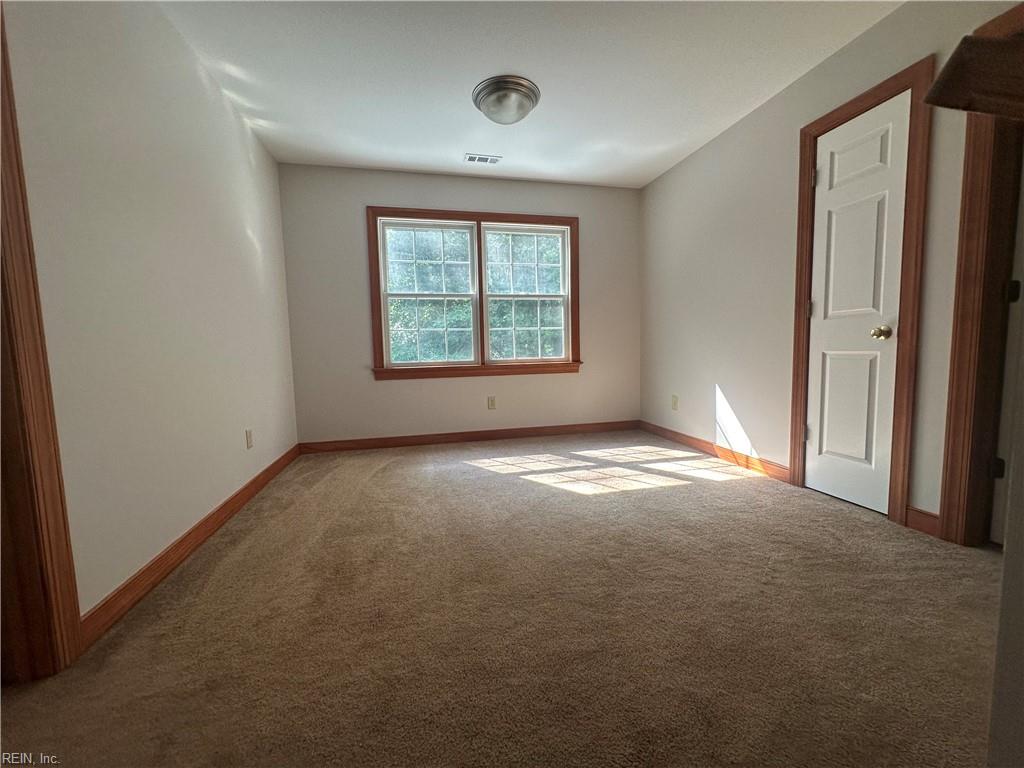 8811 Chipsin Path Property Photo 13