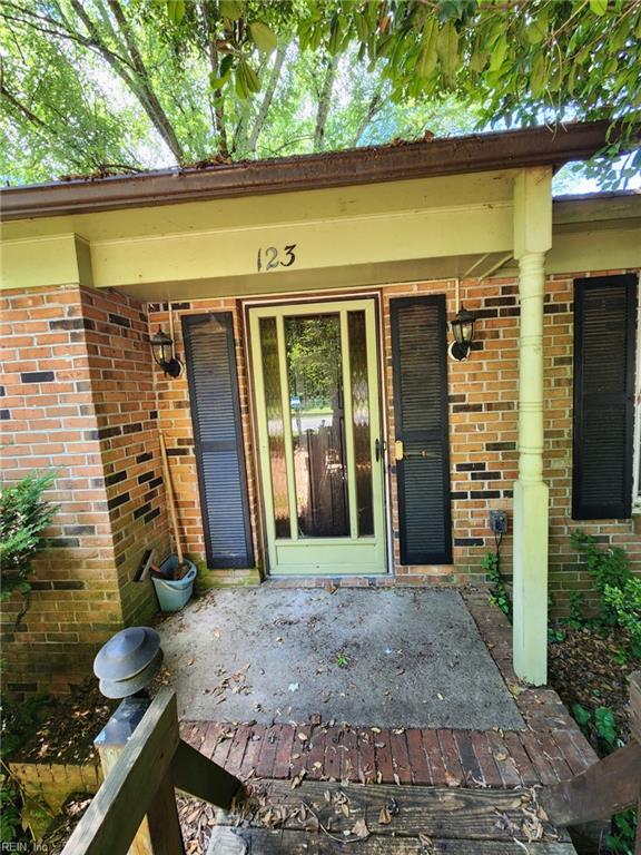 123 Wilson Cir Property Photo 2