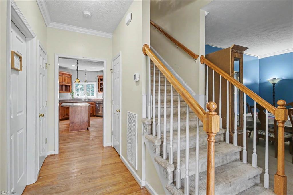 106 Bronze Ct Property Photo 2