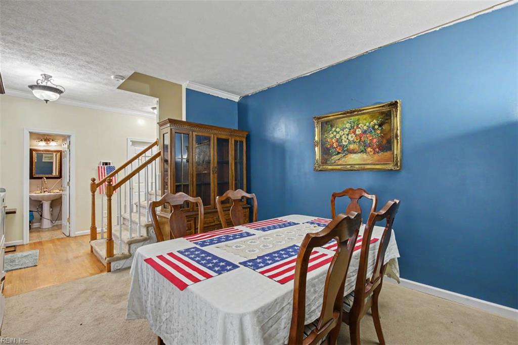 106 Bronze Ct Property Photo 4