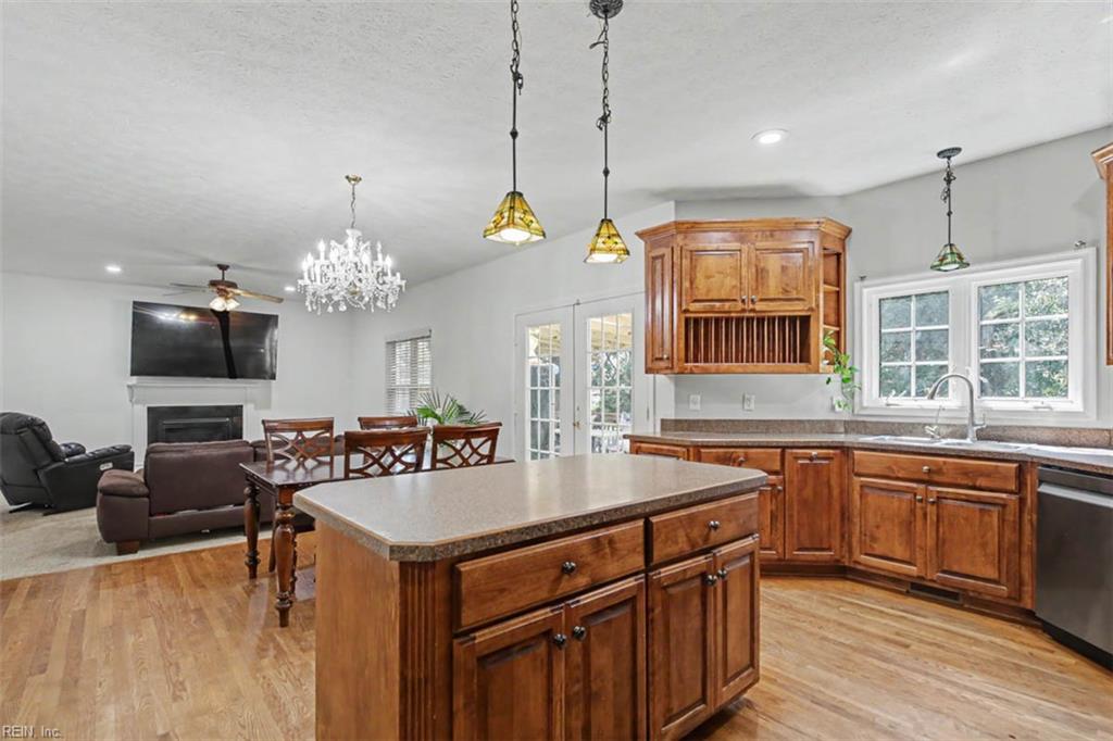 106 Bronze Ct Property Photo 16