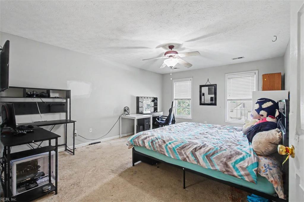 106 Bronze Ct Property Photo 22