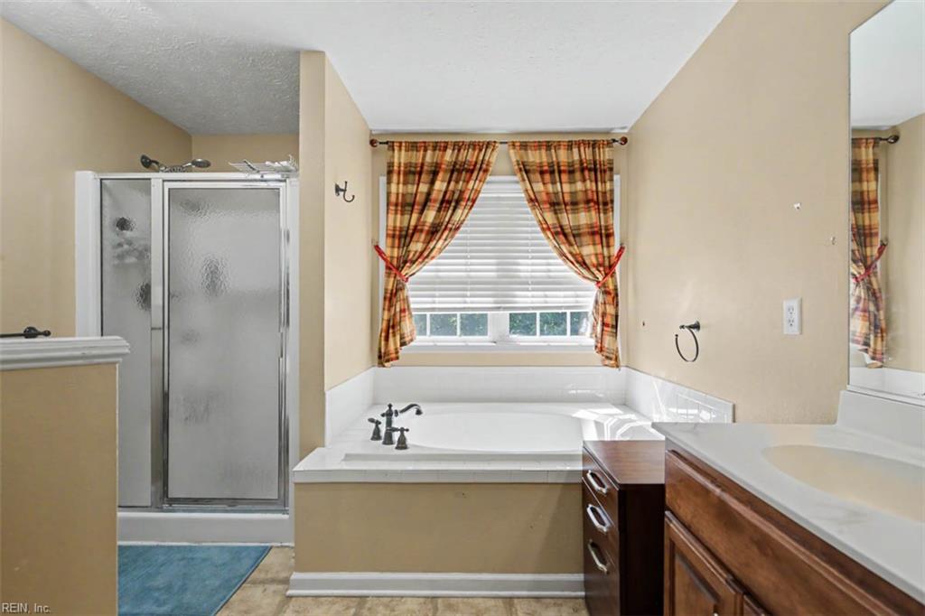 106 Bronze Ct Property Photo 25