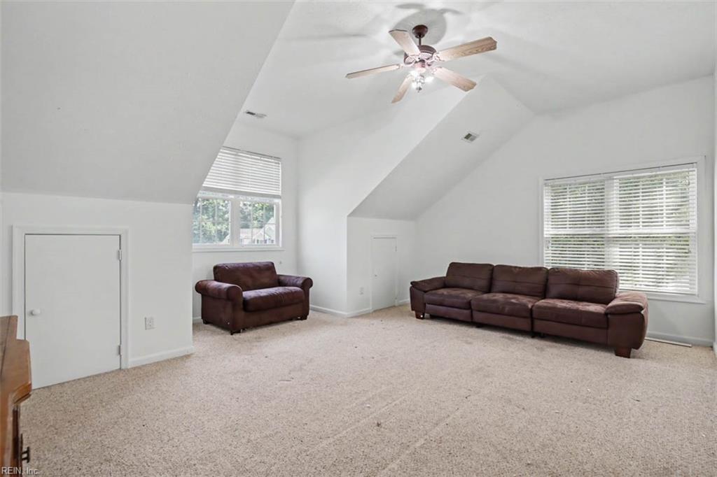 106 Bronze Ct Property Photo 29
