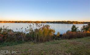 2832 Martins Point Way Property Photo 13