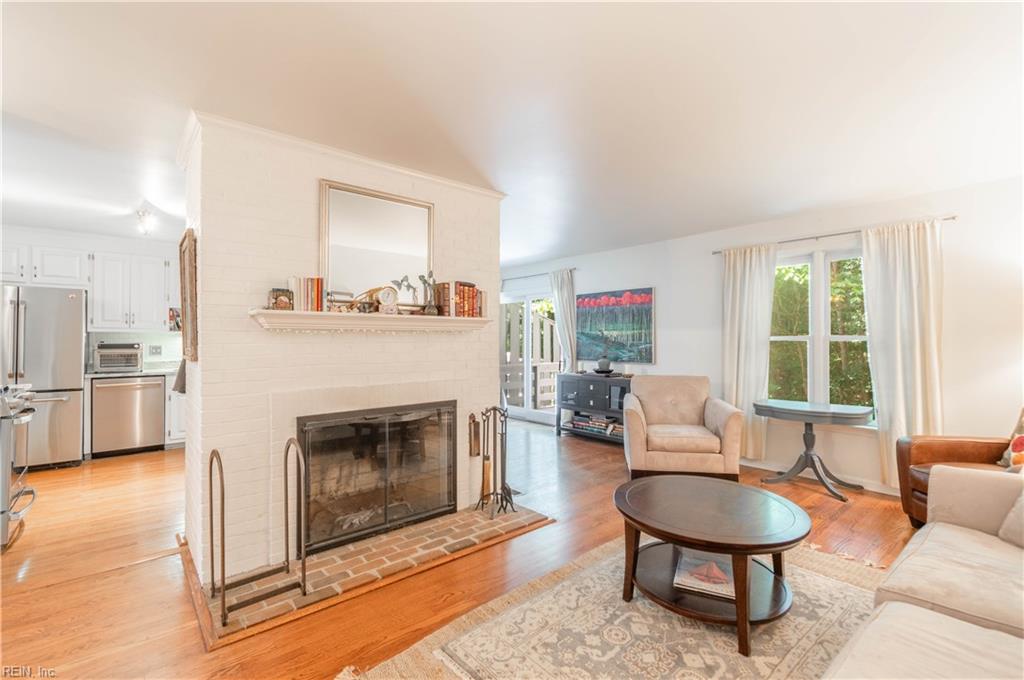 521 Spring Trce Property Photo 4