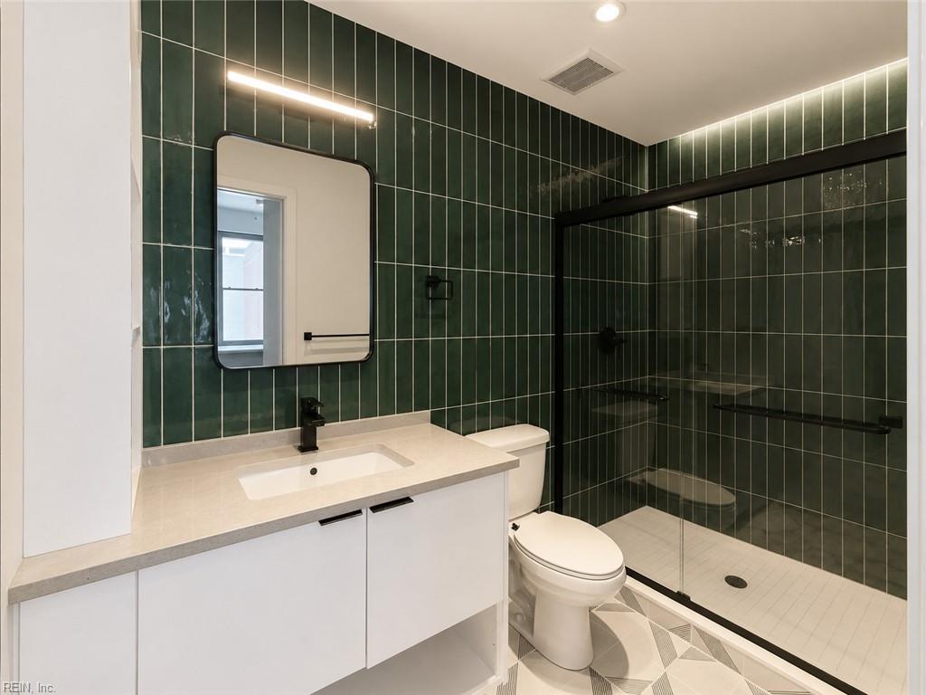 1 E Plume St Property Photo 6