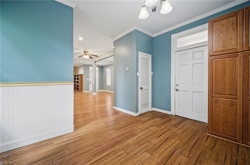 317 W 31 St Property Photo 8