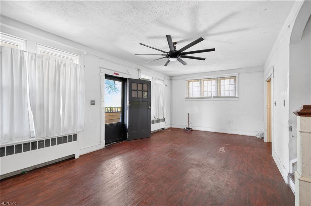 1255 23rd St Property Photo 7