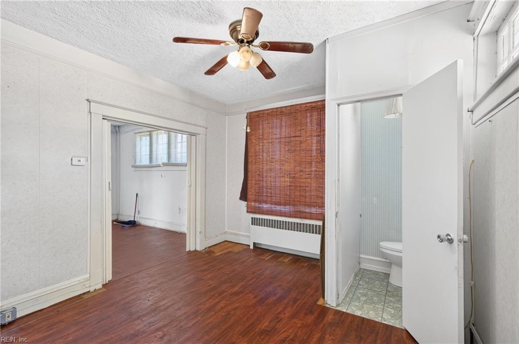 1255 23rd St Property Photo 9