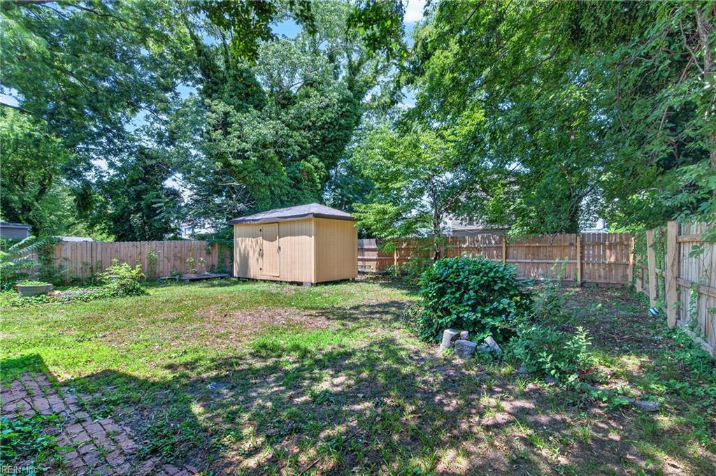 1255 23rd St Property Photo 27