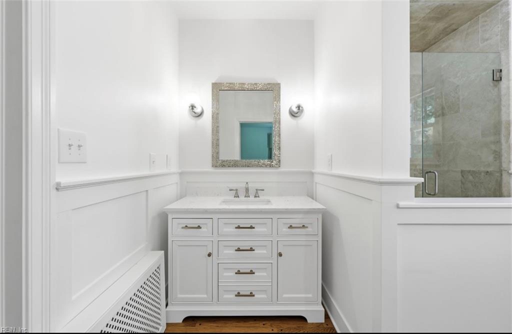 1005 Bay Colony Dr Property Photo 38