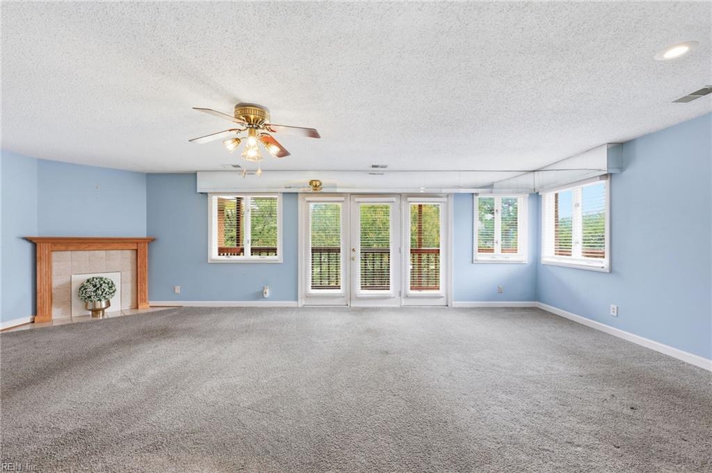 1226 Foursome Ln Property Photo 13