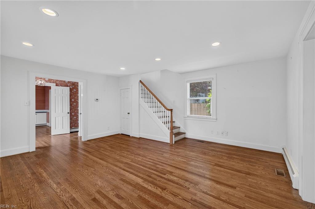 110 75th St Property Photo 21