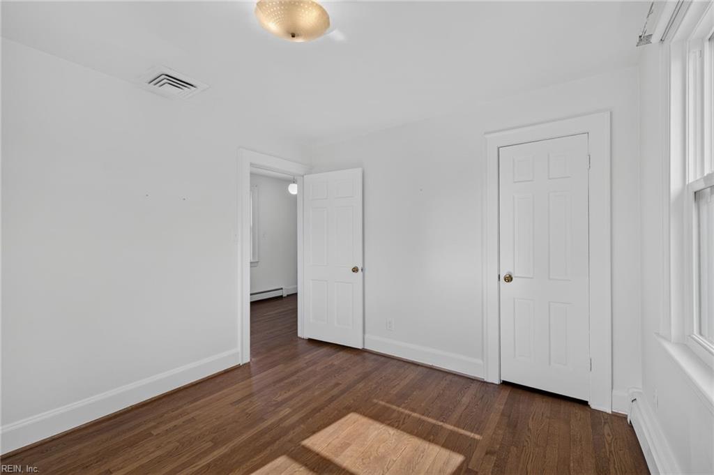 110 75th St Property Photo 32
