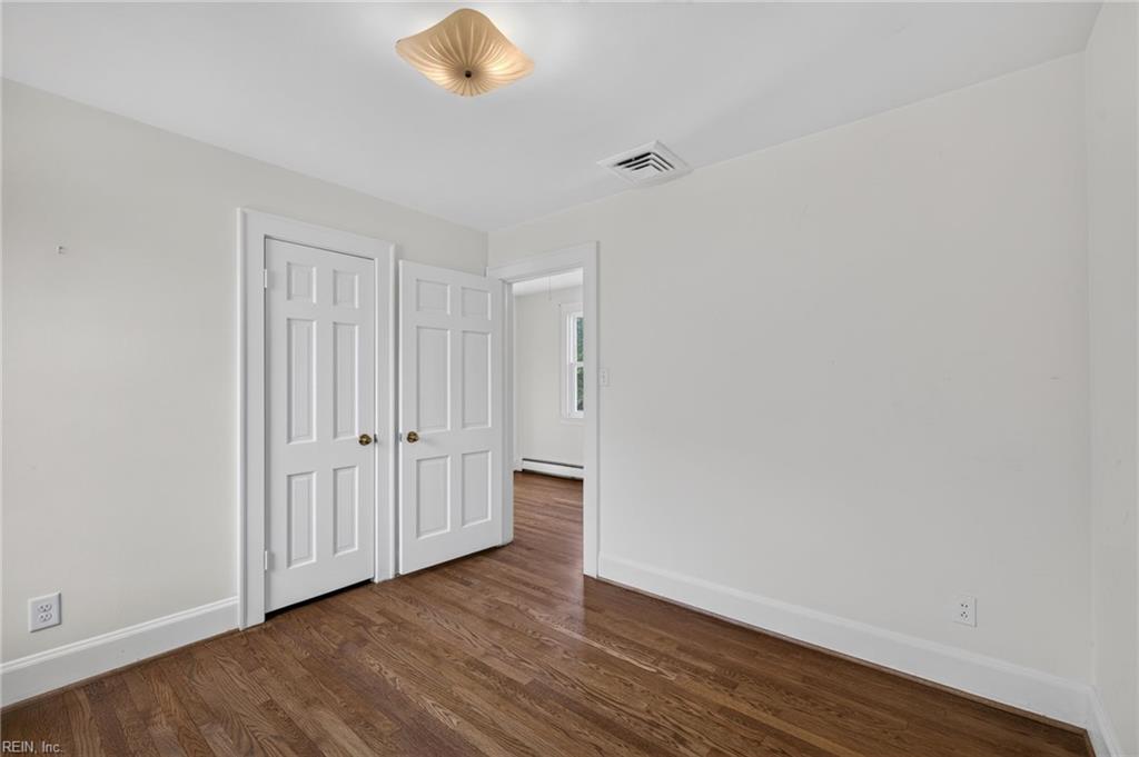 110 75th St Property Photo 34