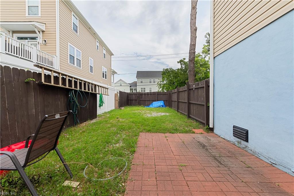 9573 6th Bay St Property Photo 42