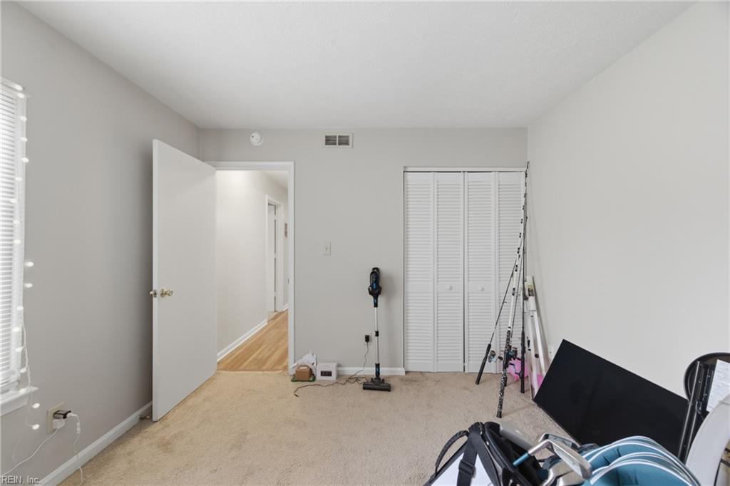 103 Haverford Ct Property Photo 17