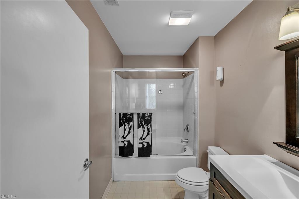 2951 Baltic St Property Photo 13