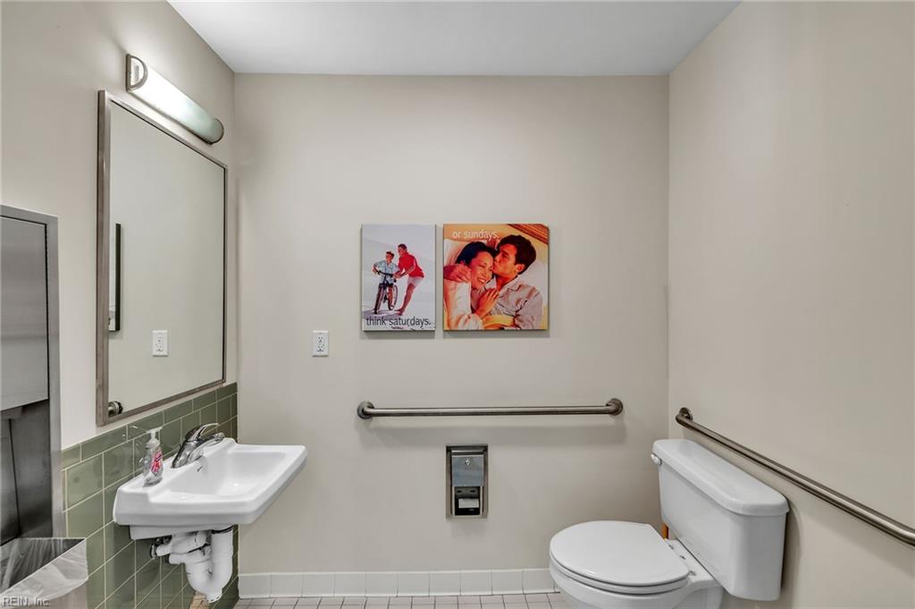2951 Baltic St Property Photo 23