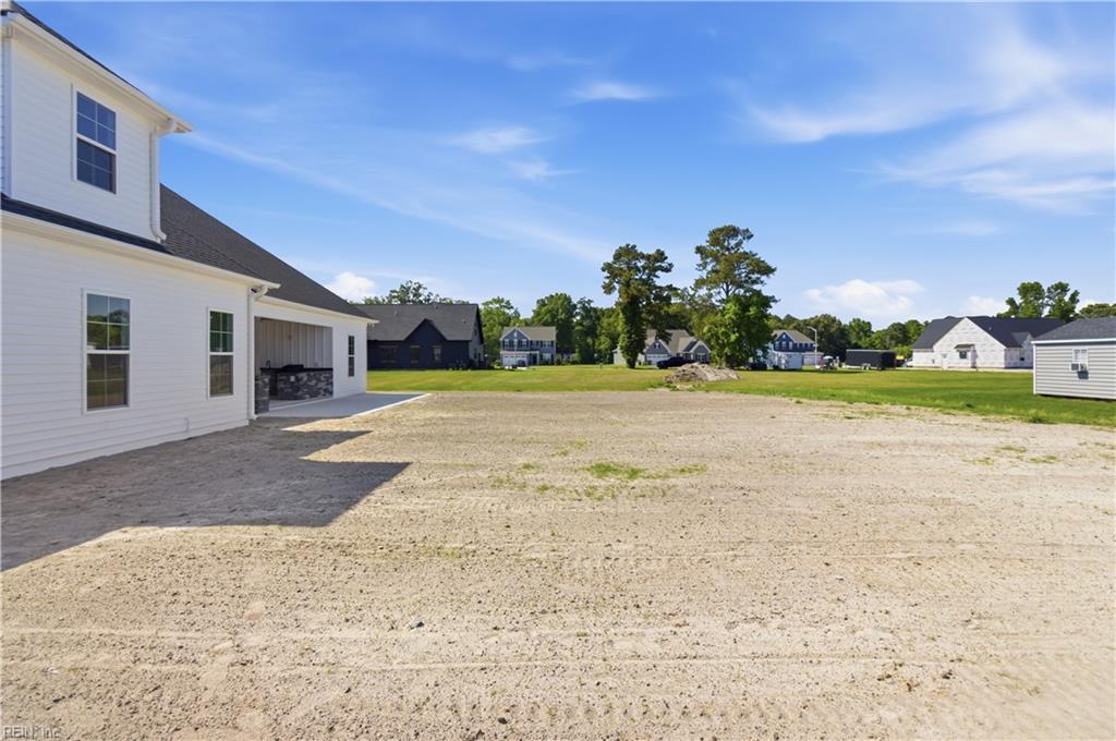 Mm Rosewood Dr Property Photo 9