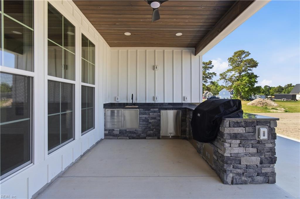 Mm Rosewood Dr Property Photo 11