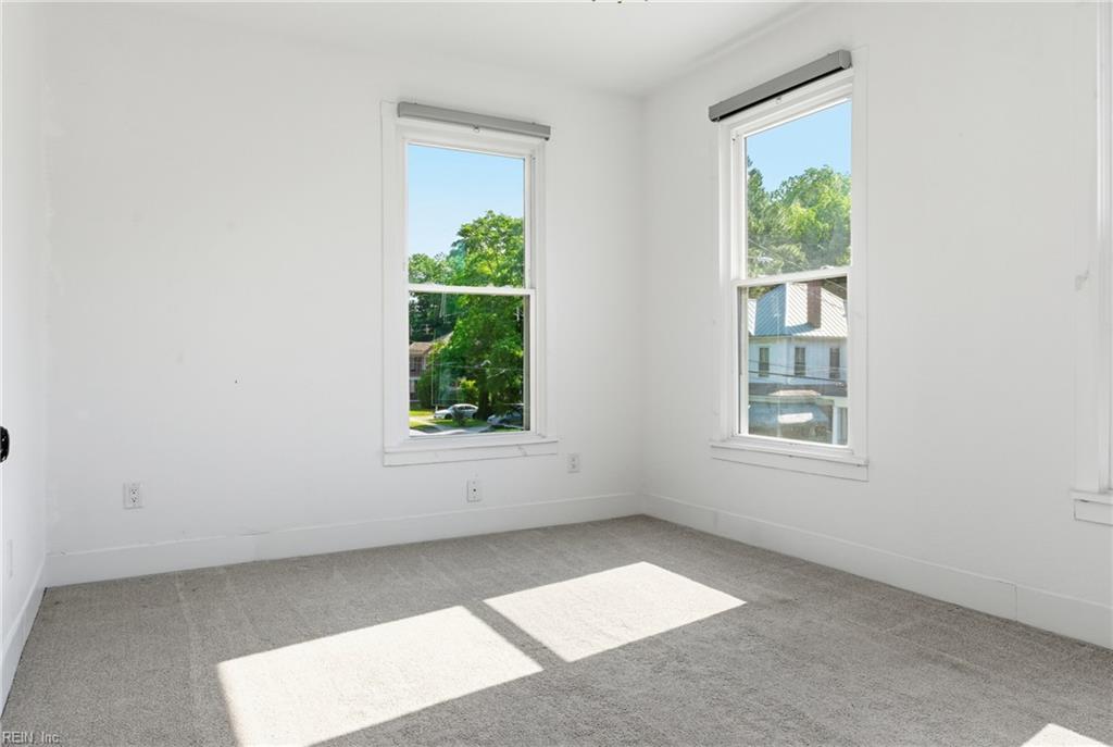 123 Saint James Ave Property Photo 18