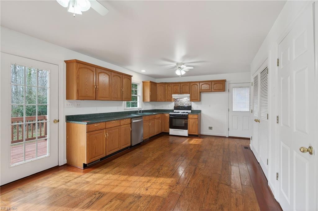 7641 Beechwood Dr Property Photo 10