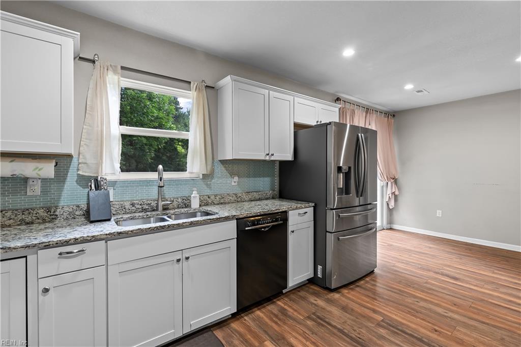 2818 E Washington St Property Photo 22