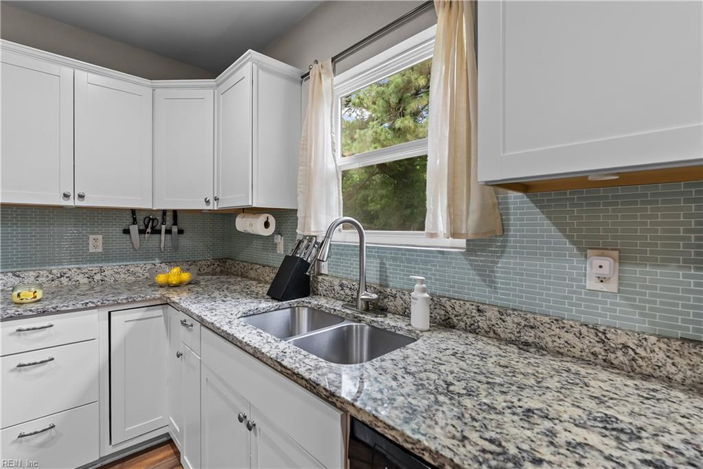 2818 E Washington St Property Photo 24