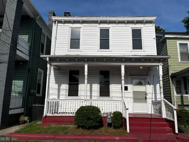 271 Webster Ave Ave Property Photo 1