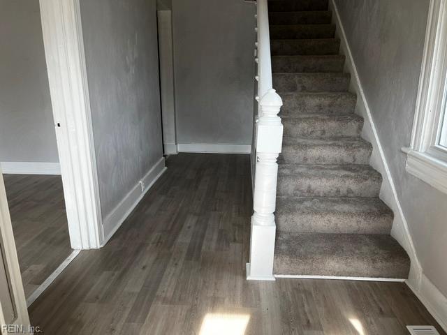 271 Webster Ave Ave Property Photo 2