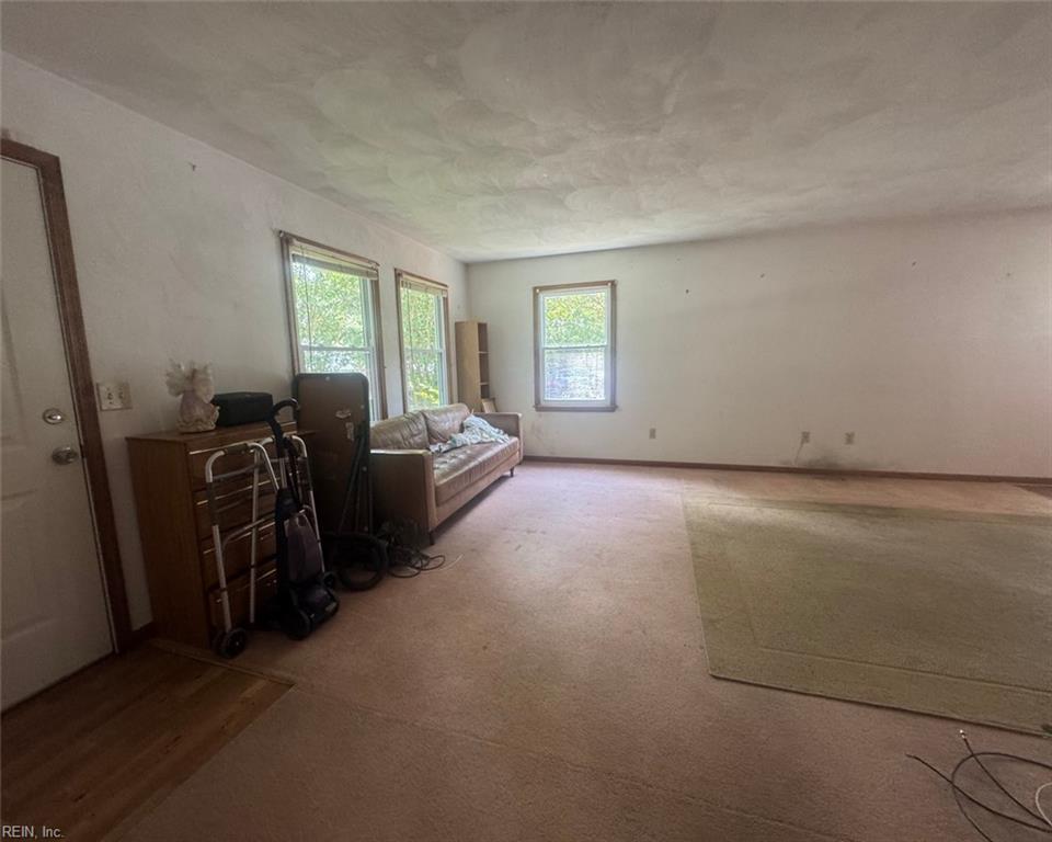 135 Francis St Property Photo 13