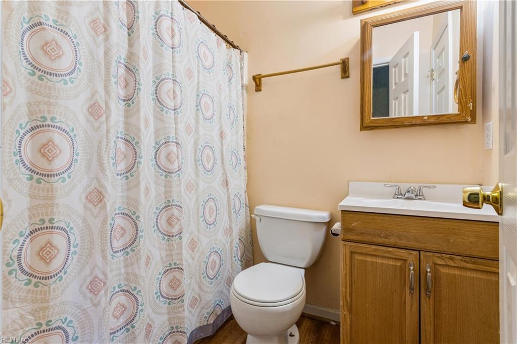 1117 Evelyn St Property Photo 20
