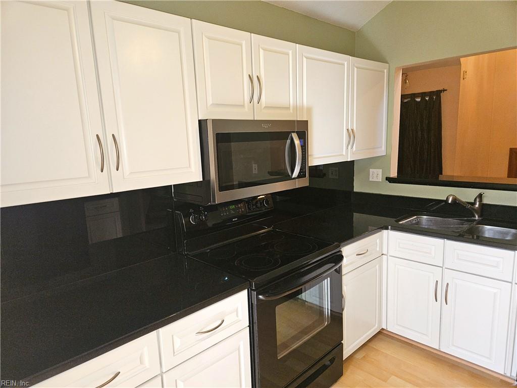 936 Honeycutt Way Way Property Photo 6