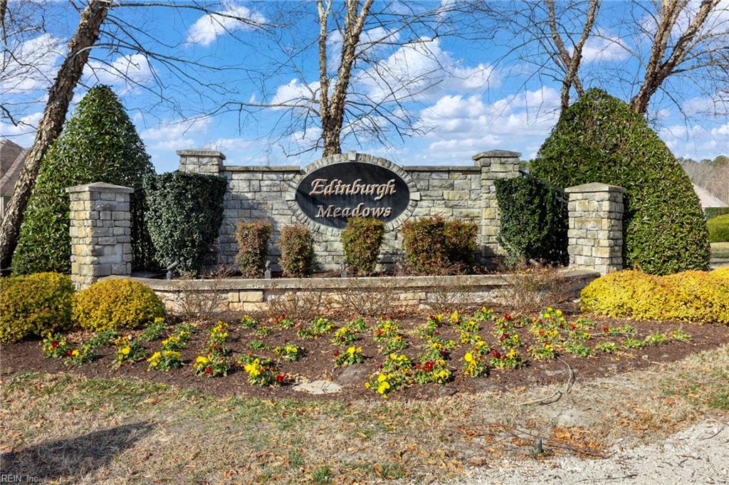 341 Scone Castle Loop Property Photo 1