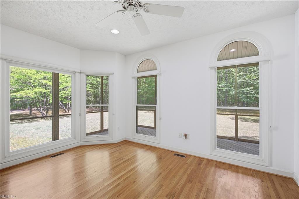 13265 Coulbourn Rd Property Photo 17