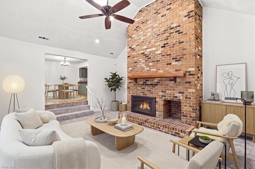 2205 Windy Pines Bnd Property Photo 3