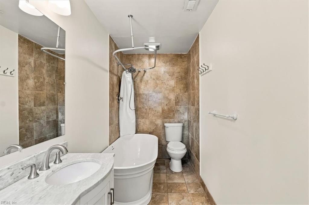 2205 Windy Pines Bnd Property Photo 15